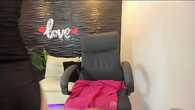 sofia 44 online show from 01/31/26, 07:11