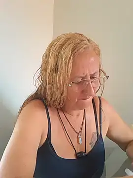 MILEIDE980 online show from 11/21/25, 04:27