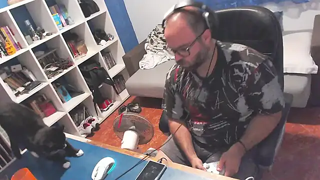 ravingr4d4 online show from 10/06/25, 09:34