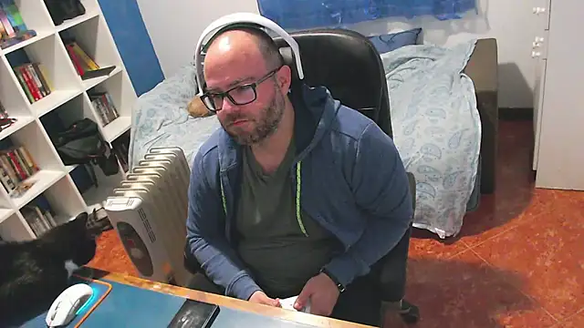 ravingr4d4 online show from 02/11/26, 10:26