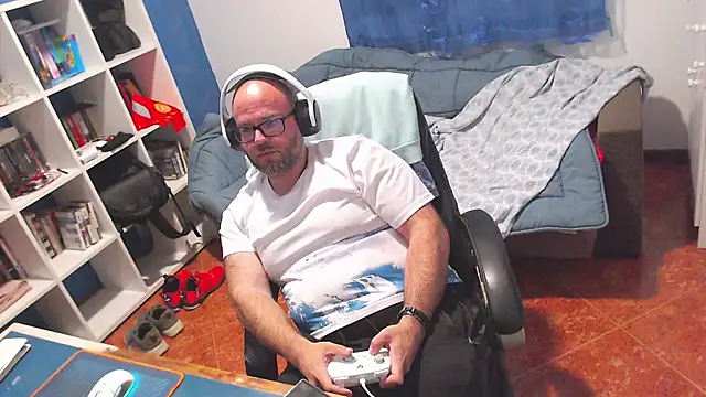 ravingr4d4 online show from 05/12/26, 09:12