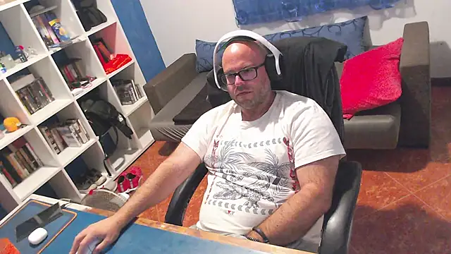 ravingr4d4 online show from 06/18/26, 10:58