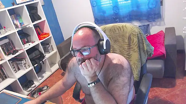 ravingr4d4 online show from 07/01/26, 10:50