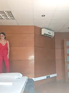 Snapshot of Daniela77771 chatting on 12/16/24, 02:38 Daniela77771 online show from 12/16/24, 02:38