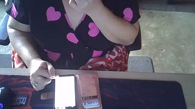 Silvia2277 online show from 10/02/25, 09:27