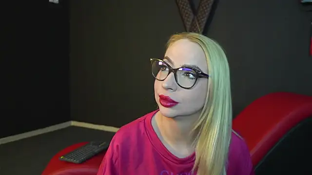 CelineConner online show from 02/28/25, 05:26