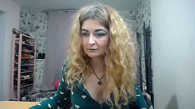 Helen1974 online show from 03/18/25, 12:38