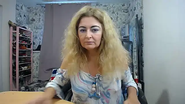 Helen1974 online show from 10/15/25, 09:42