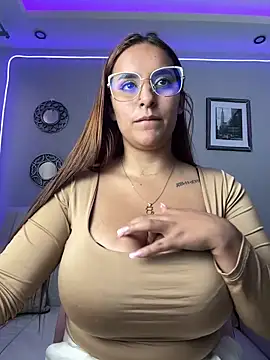 Snapshot of Seized_lust chatting on 01/26/25, 12:33 Seized lust online show from 01/26/25, 12:33