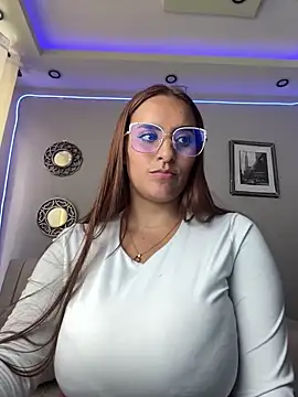 Snapshot of Seized_lust chatting on 02/06/25, 06:46 Seized lust online show from 02/06/25, 06:46