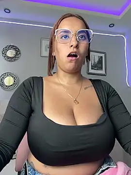 Snapshot of Seized_lust chatting on 02/10/25, 06:56 Seized lust online show from 02/10/25, 06:56