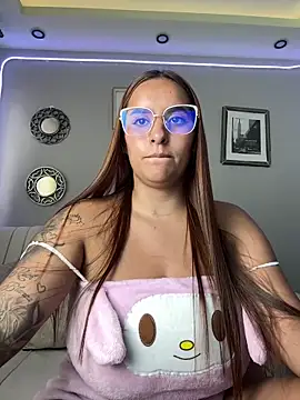 Snapshot of Seized_lust chatting on 02/26/25, 09:05 Seized lust online show from 02/26/25, 09:05