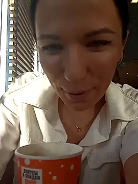 Brilliant-Queen1 online show from 02/01/25, 12:40