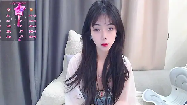 Snapshot of Duludulu_007 chatting on 02/05/25, 06:13 Duludulu 007 online show from 02/05/25, 06:13