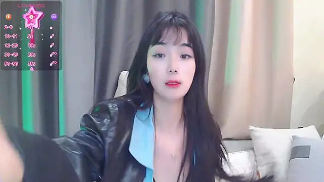 Snapshot of Duludulu_007 chatting on 03/04/25, 01:28 Duludulu 007 online show from 03/04/25, 01:28