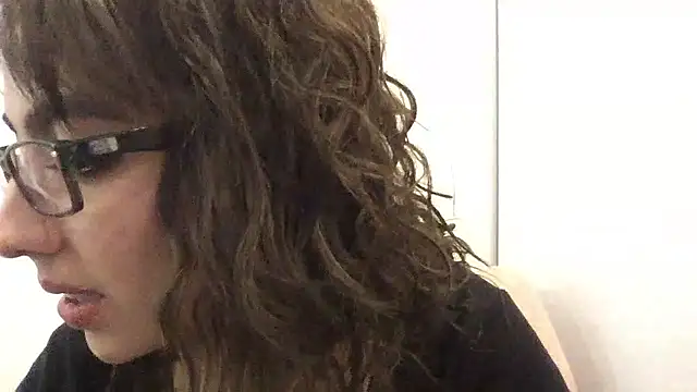 Sophi  a online show from 01/10/26, 01:18