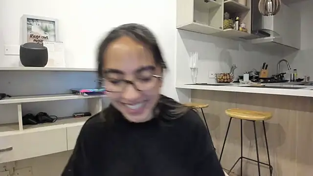 Snapshot of Sophi__a chatting on 02/06/26, 02:49 Sophi a online show from 02/06/26, 02:49