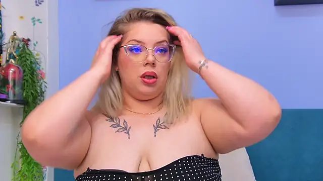 moon cake online show from 10/06/25, 04:54