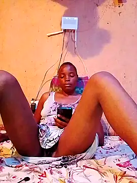 cute naimah online show from 11/19/25, 08:14