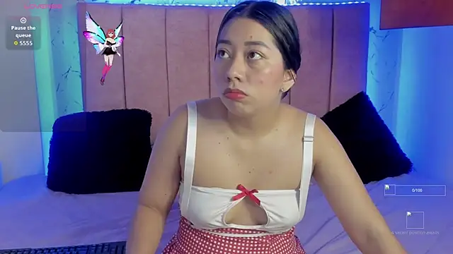 sexylaurita online show from 11/19/25, 03:56