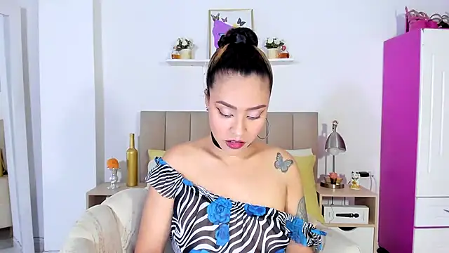 Zoe Gruber online show from 03/20/26, 12:04