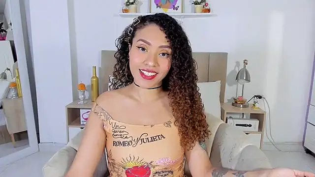 Zoe Gruber online show from 04/08/26, 11:37