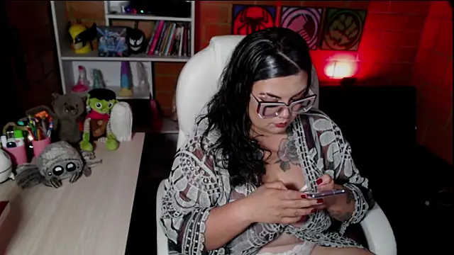 juliette rd online show from 11/19/25, 08:25