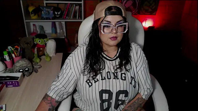 juliette rd online show from 11/21/25, 03:16