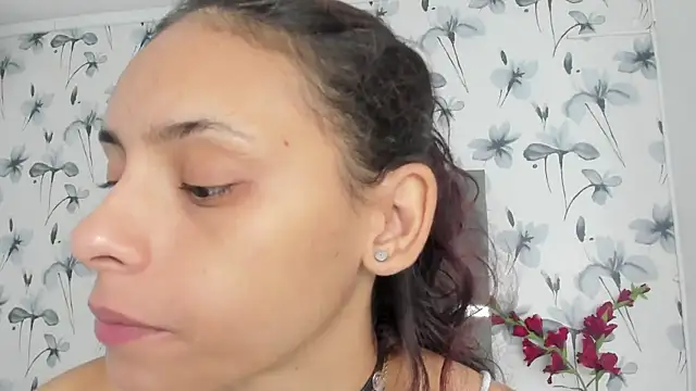 Ehotloveaxxx online show from 01/09/26, 12:41