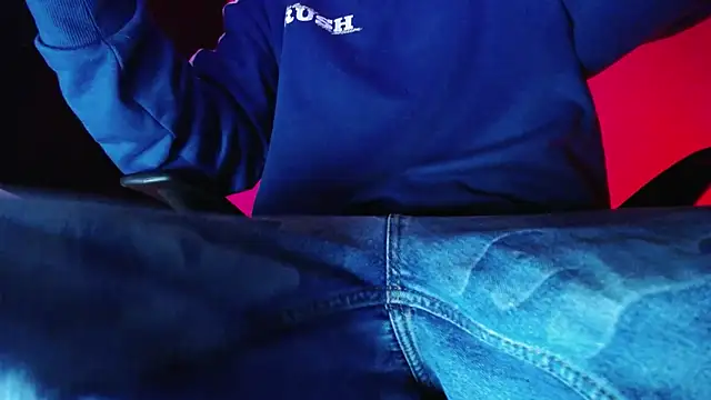 zacwatson  online show from 11/08/25, 05:40