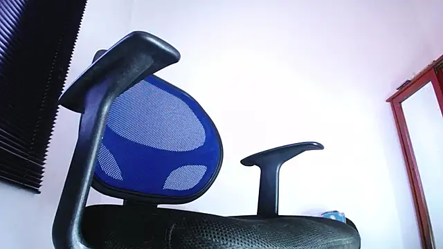 zacwatson  online show from 03/12/26, 10:27