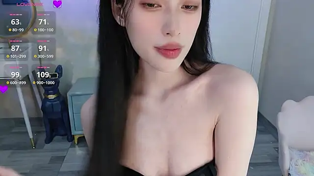 Snapshot of Aurora_99 chatting on 12/17/24, 09:05 Aurora 99 online show from 12/17/24, 09:05