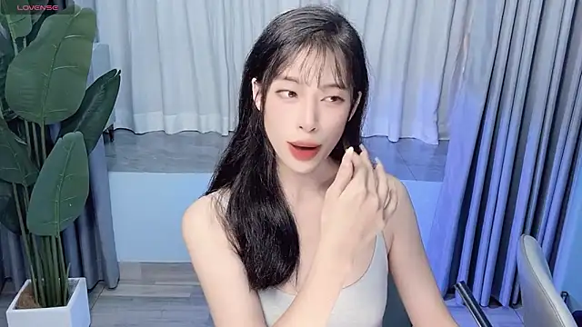 Snapshot of Aurora_99 chatting on 09/30/25, 12:54 Aurora 99 online show from 09/30/25, 12:54