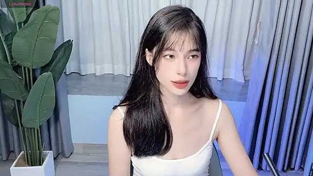 Snapshot of Aurora_99 chatting on 10/04/25, 12:03 Aurora 99 online show from 10/04/25, 12:03