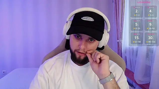 ChillyXO online show from 11/12/25, 08:48