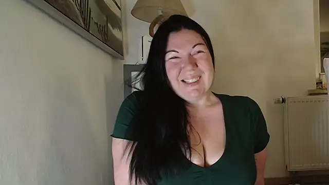 p6w official online show from 11/14/25, 04:33