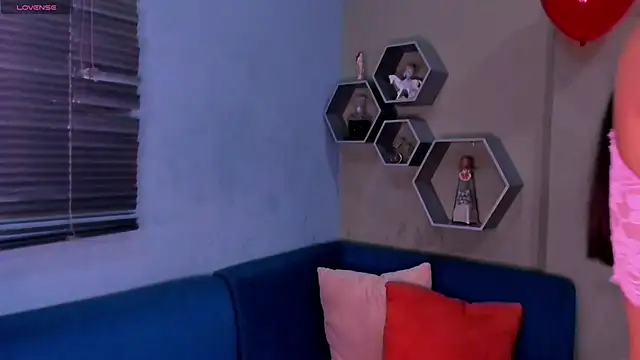 Sussy Bell01 online show from 02/19/25, 02:01