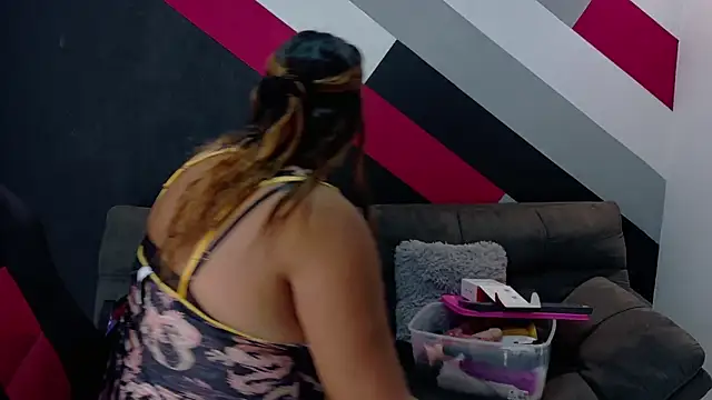 I am yours- online show from 11/01/25, 11:45