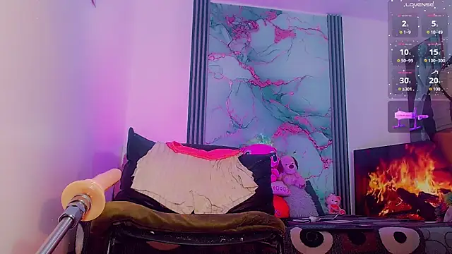  ChanellR  online show from 10/04/25, 11:52