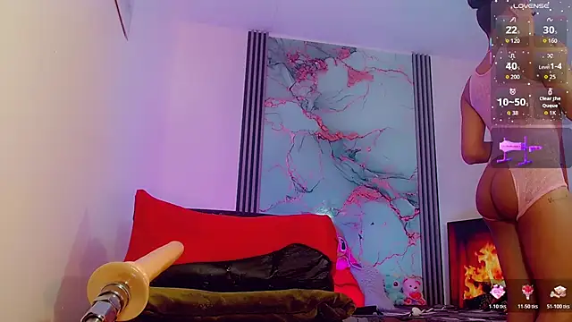  ChanellR  online show from 11/04/25, 11:09