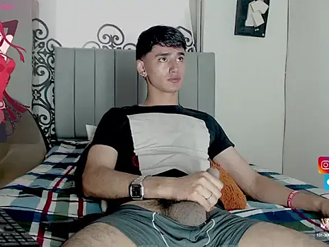 juan stiven online show from 10/15/25, 02:06