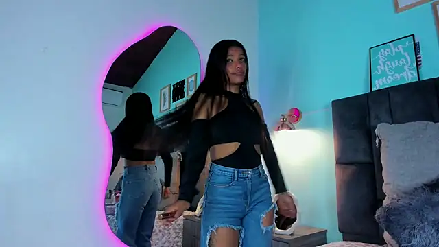 rachellmartinez online show from 02/28/25, 11:36