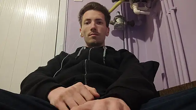  Hocthus  online show from 02/11/25, 04:24