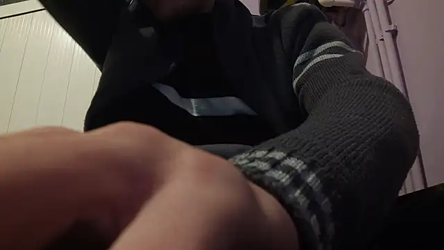  Hocthus  online show from 02/18/25, 06:04