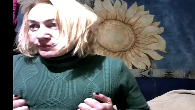 wLESLYMOSw online show from 03/22/26, 07:28