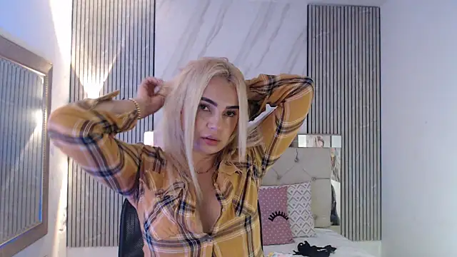 Snapshot of ashley__tylor chatting on 06/08/26, 03:56 ashley tylor online show from 06/08/26, 03:56