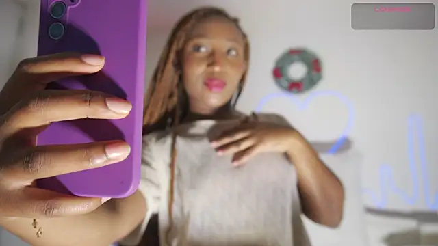 EmmaSanzz  online show from 12/01/25, 12:10