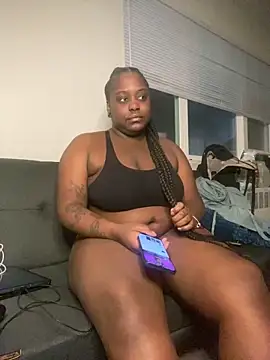 Snapshot of fantasygyal chatting on 05/04/26, 03:02 fantasygyal online show from 05/04/26, 03:02