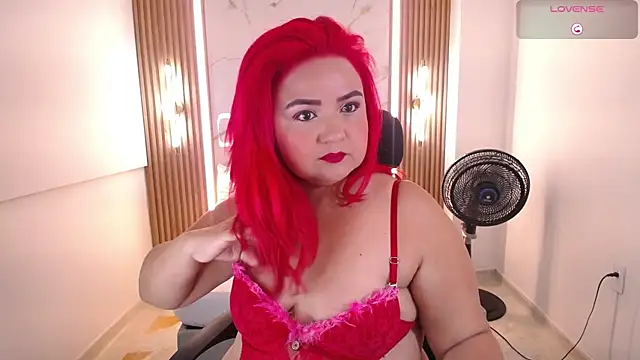 Snapshot of Mariana_Rojas chatting on 05/07/26, 05:13 Mariana Rojas online show from 05/07/26, 05:13