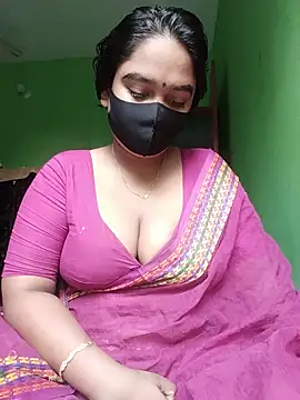 Snapshot of Kotha_-Moni chatting on 12/19/24, 01:28 Kotha -Moni online show from 12/19/24, 01:28